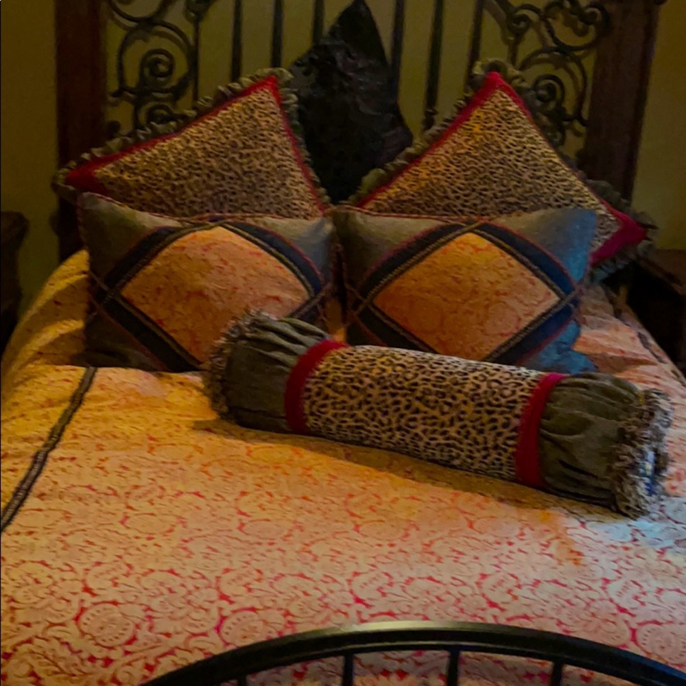 Eastern accents Queen size bedding